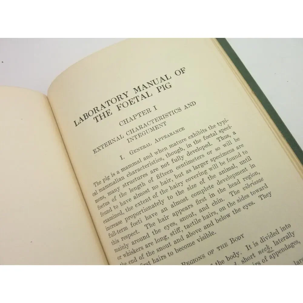 Vintage 1946 Book Laboratory Manual Foetal Pig WJ Baumgartner Macmillan Anatomy